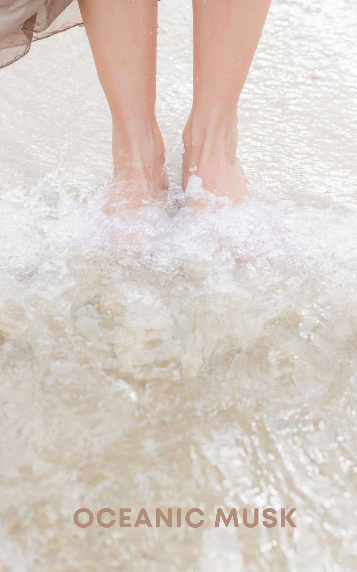 A captivating fragrance evoking the essence of the ocean, blending fresh marine notes with a hint of musk