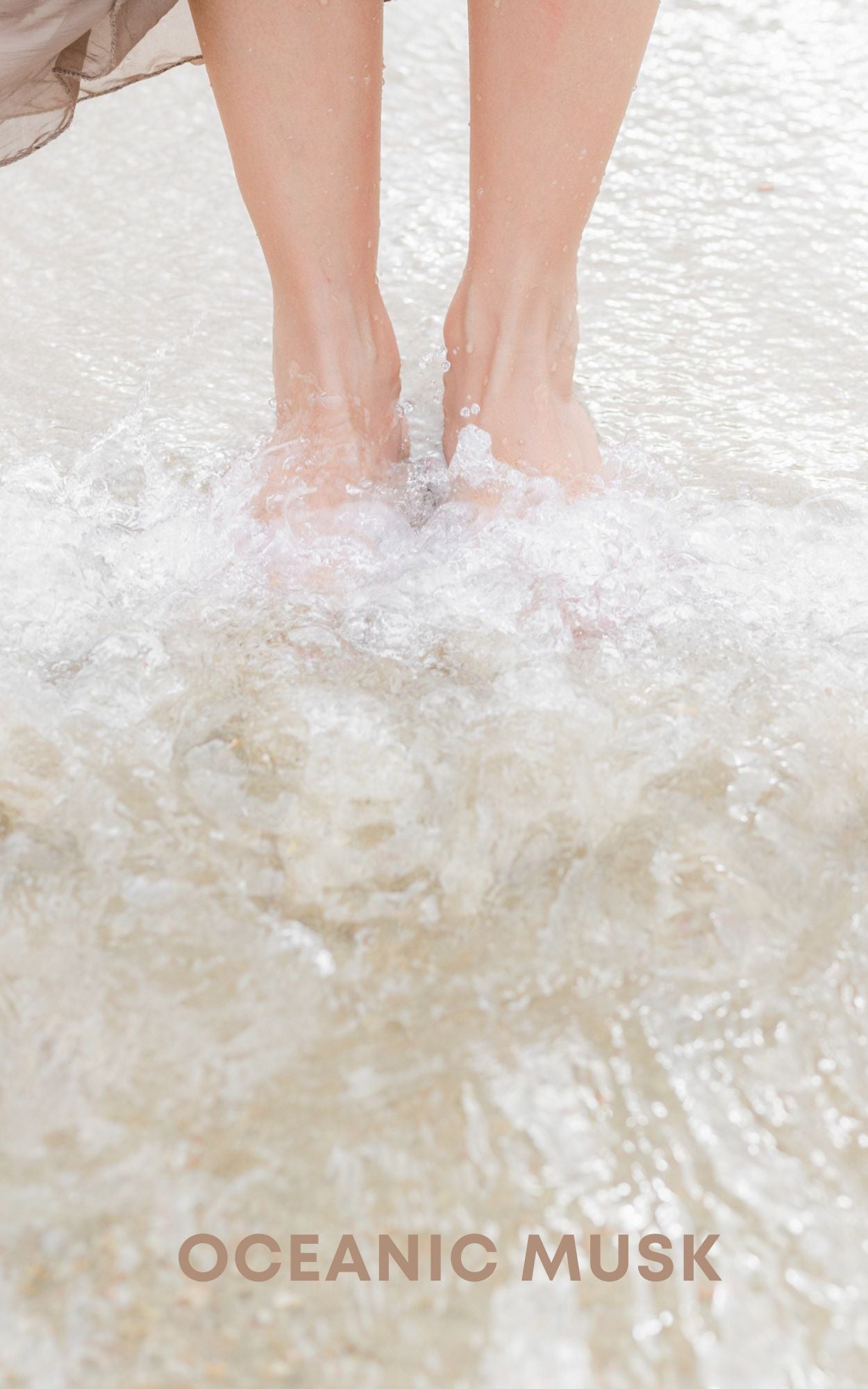 A captivating fragrance evoking the essence of the ocean, blending fresh marine notes with a hint of musk