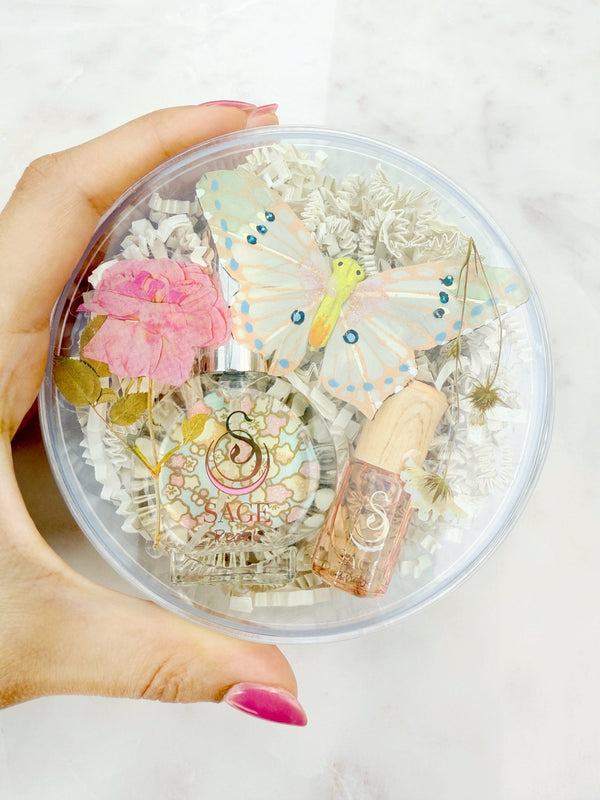 Secret Garden Botanical Discovery Set ~ Pearl 1/2 oz Organic Eau de Toilette Mini &amp; Diamond 3mL Organic Perfume Oil Mini Extract Roll - On by Sage - The Sage Lifestyle
