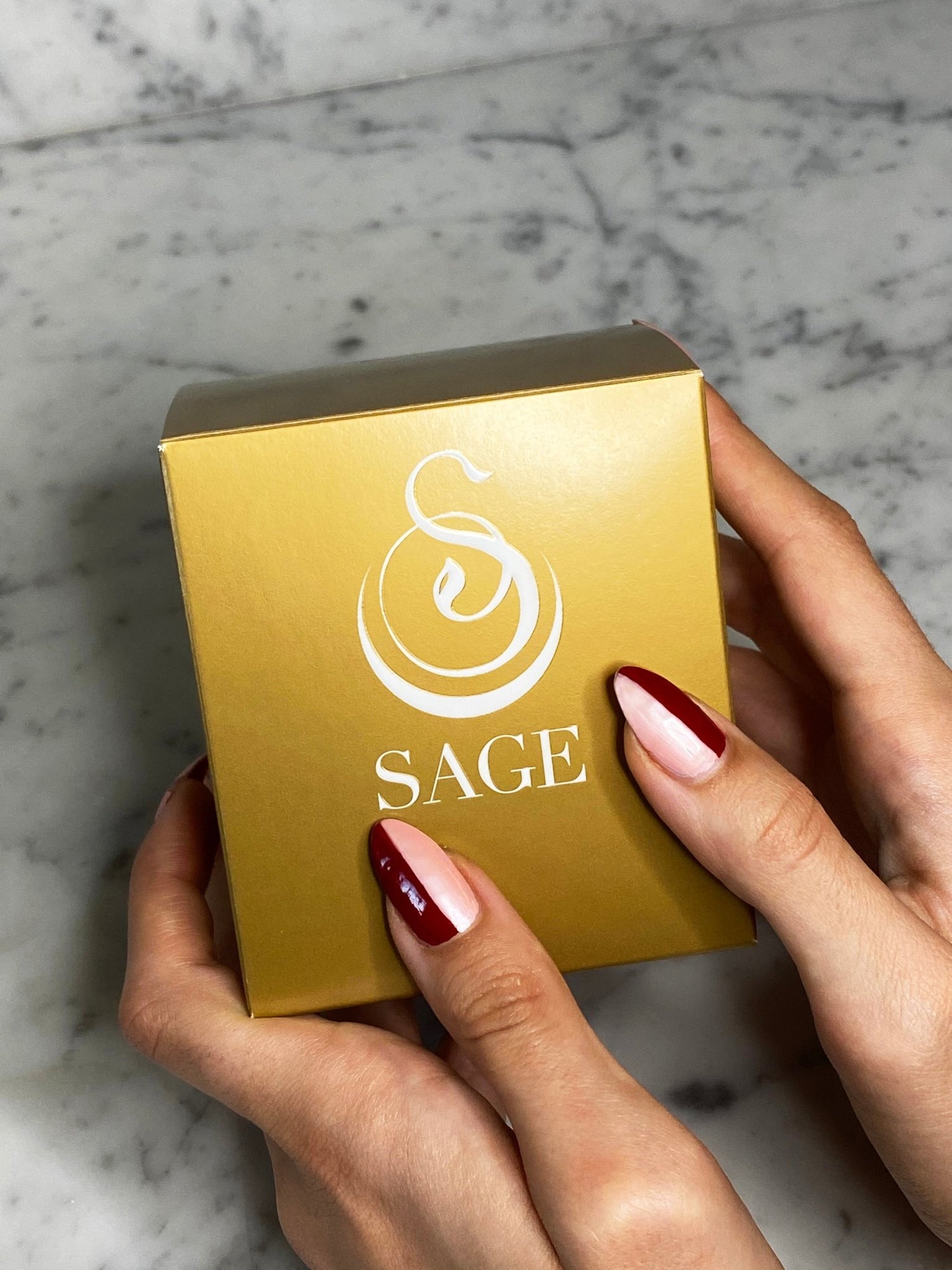 Garnet 8 oz Luxury Candle by Sage - The Sage Lifestyle